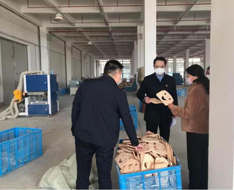 瑞昌市幫扶工作組助力中林華中產(chǎn)業(yè)園復工復產(chǎn)